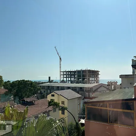 Velora Stays- Beachfront Appartamento *