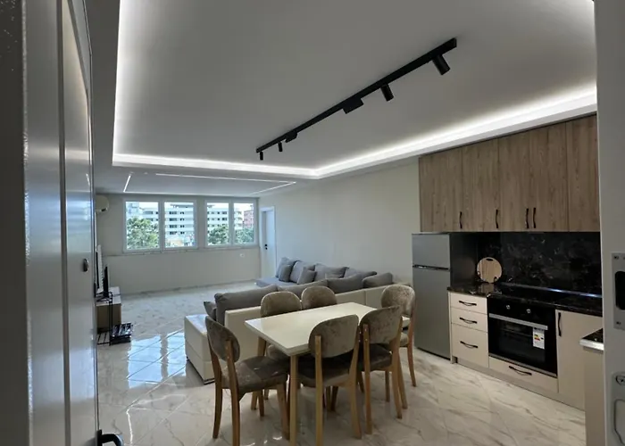 Velora Stays- Beachfront Apartamento
