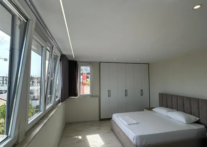 Velora Stays- Beachfront Daire *