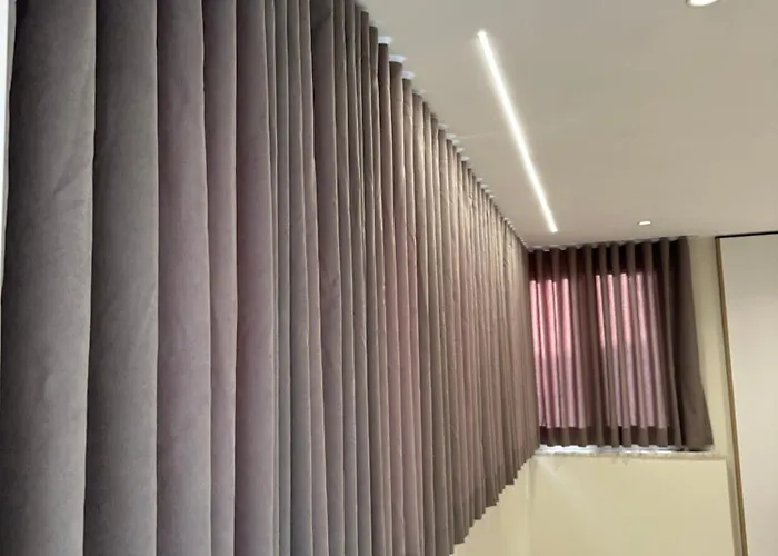 Velora Stays- Beachfront Apartamento *