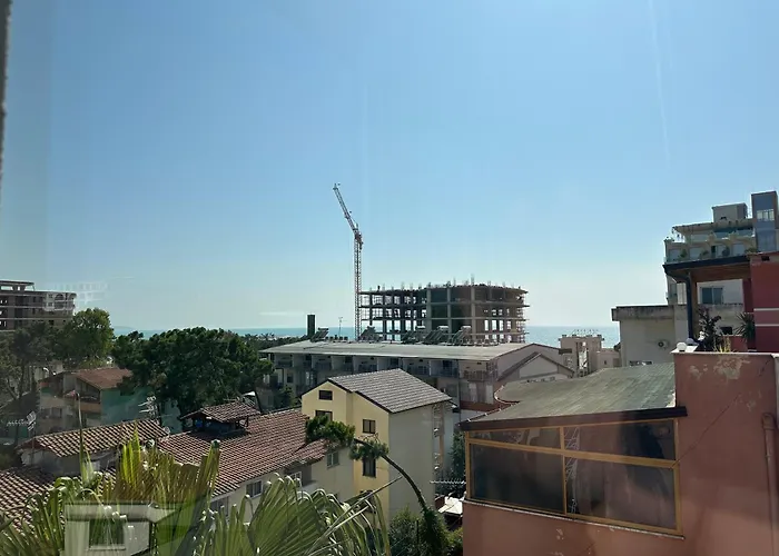 Velora Stays- Beachfront Daire *