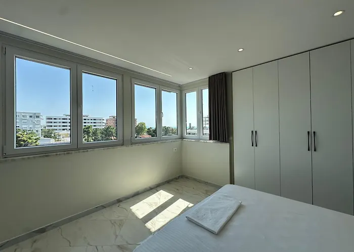 Daire Velora Stays- Beachfront